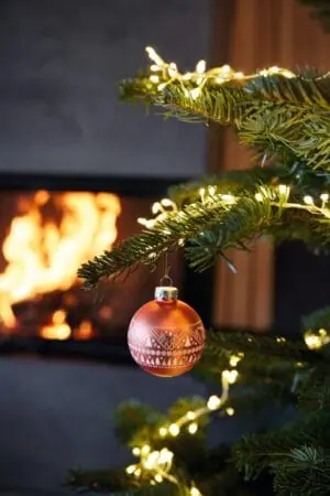 04216000076 HOLIDAY BALL ORNAMENT (set of 4)